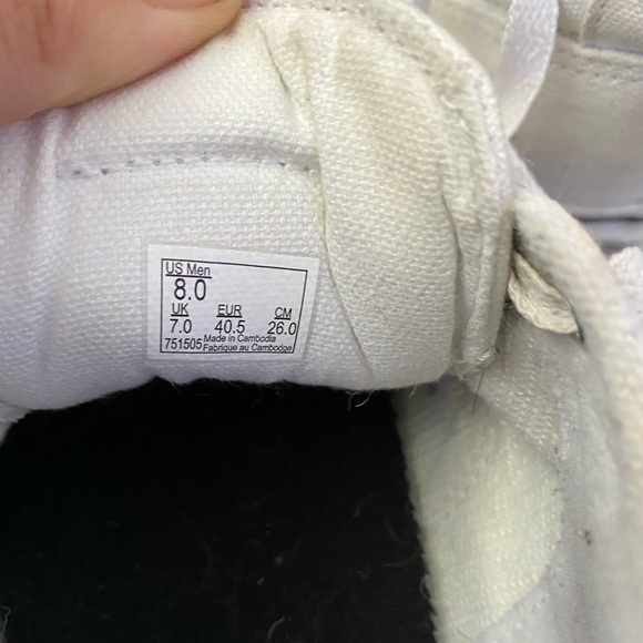 White lace up vans - Picture 5 of 5